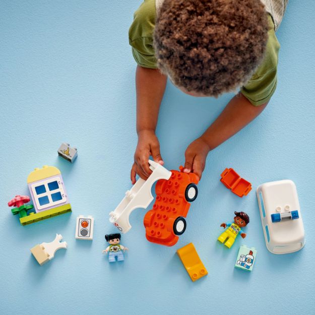Bild von LEGO® DUPLO® - 10447 Rettungswagen mit Fahrer