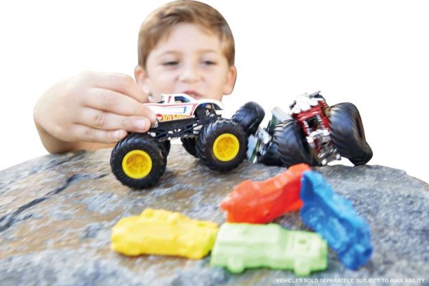 Bild von Mattel FYJ44 Hot Wheels Monster Trucks 1:64 Die-Cast, sortiert