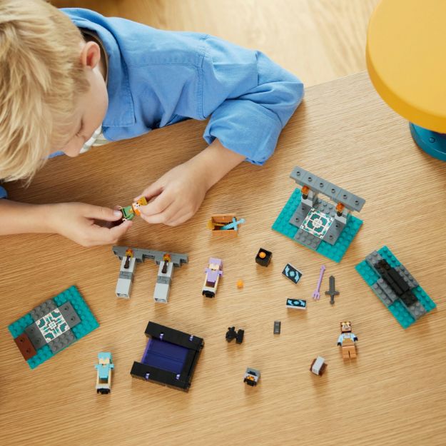 Bild von LEGO® Minecraft™ - 21252 Die Waffenkammer
