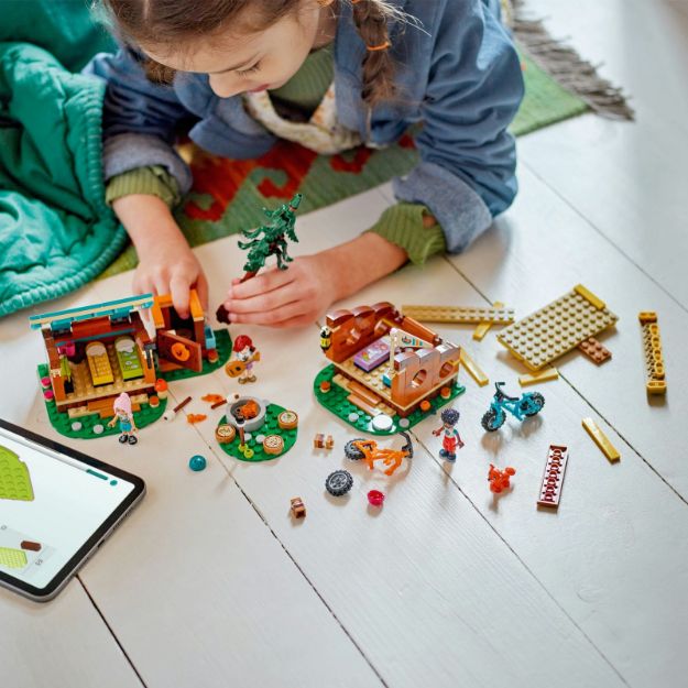 Bild von LEGO® Friends - 42624 Gemütliche Hütten im Abenteuercamp