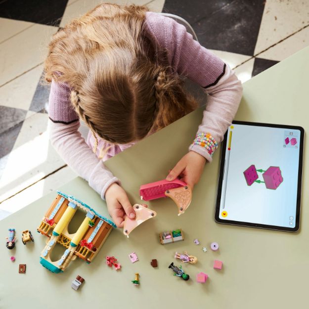 Bild von LEGO® Wicked - 75681 Glinda, Elphaba und Nessarose an der Universität Shiz