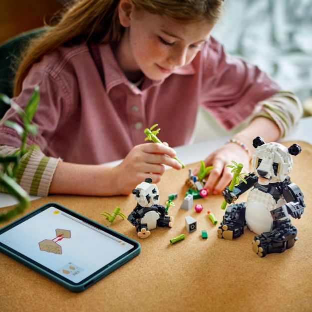 Bild von LEGO® Creator - 31165 Wilde Tiere: Pandafamilie