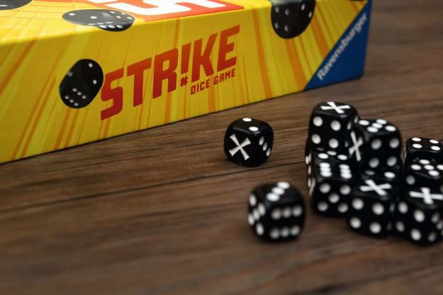 Bild von Ravensburger 26840 STRIKE