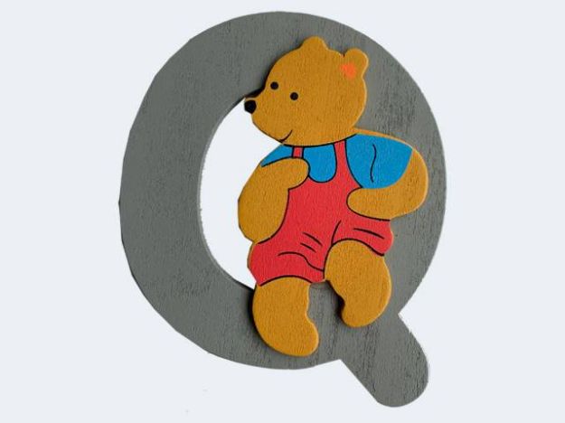 Bild von Buchstabe Bär Q 8cm Holz - 23000947 Q