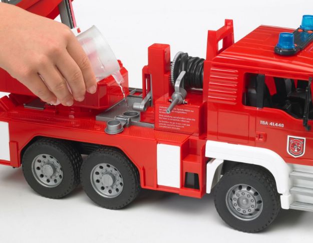 Bild von Bruder 02771 MAN Feuerwehr mit Drehleiter, Licht und Sound