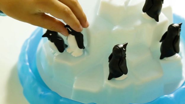 Bild von Ravensburger 21325 Plitsch-Platsch Pinguin