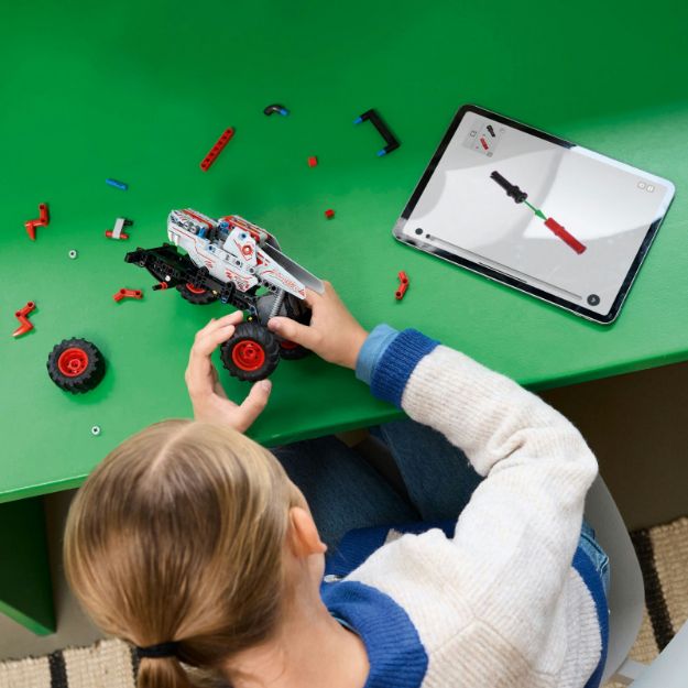 Bild von LEGO® Technic - 42200 Monster Jam™ ThunderROARus™