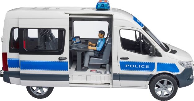 Bild von MB Sprinter Polizei Einsatzfahrzeug mit Polizist