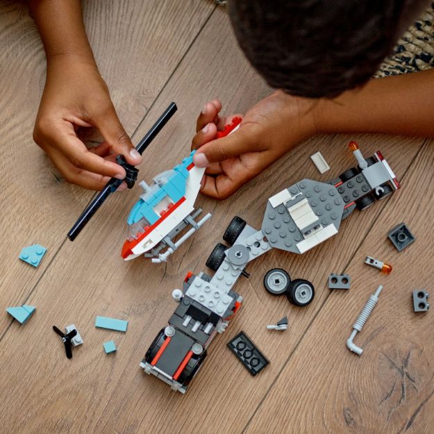 Bild von LEGO® Creator - 31146 Tieflader mit Hubschrauber