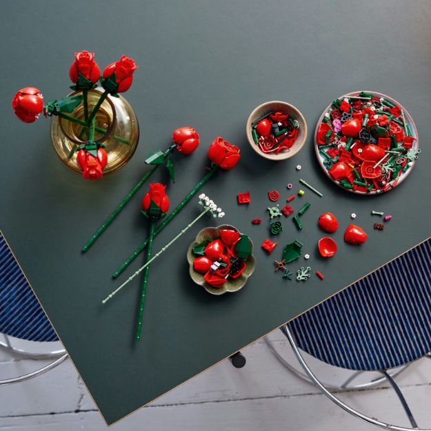 Bild von LEGO Botanicals - 10328 Rosenstrauß