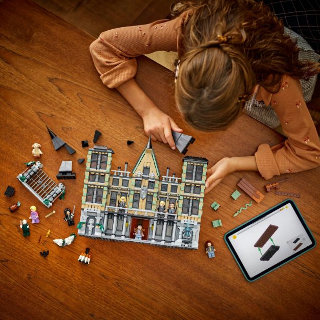 Bild von LEGO® Harry Potter™ - 76453 Landsitz der Familie Malfoy
