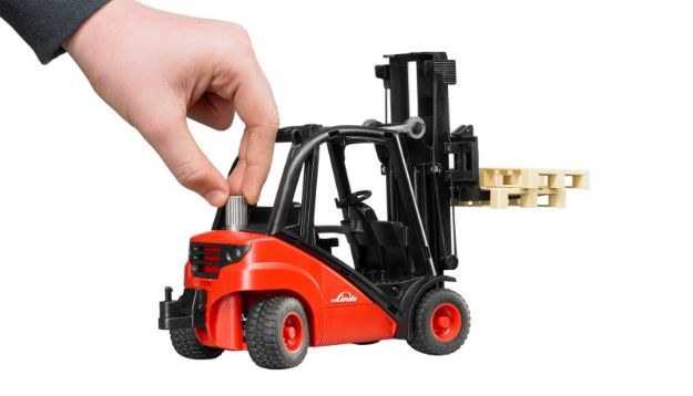 Bild von Bruder 02511-Linde Gabelstapler H30D mit 2 Paletten