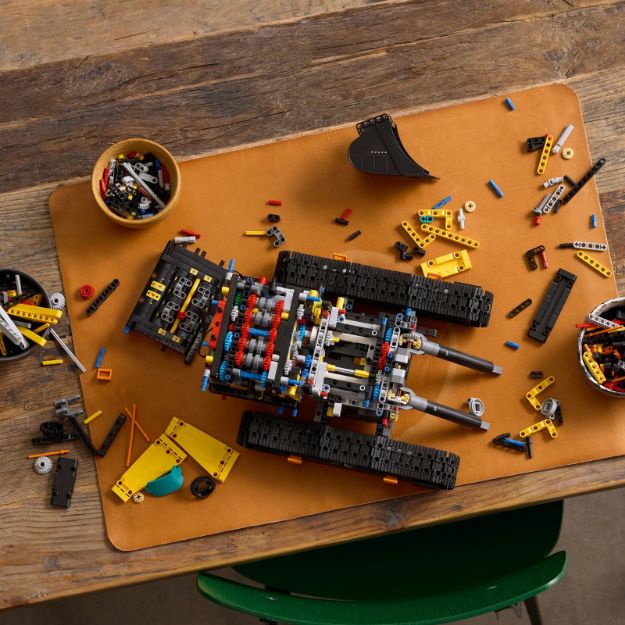 Bild von LEGO® Technic - 42215 Volvo EC500 Hybrid Bagger