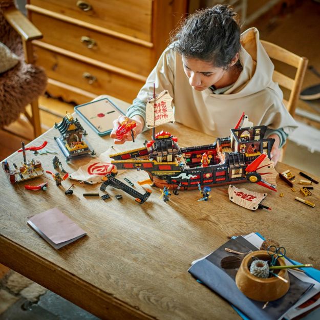 Bild von LEGO® NINJAGO - 71848 Der Tempel-Flugsegler