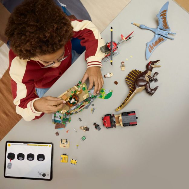 Bild von LEGO® Jurassic World™ - 76976 Spinosaurier & Quetzalcoatlus: Hubschrauber-Einsatz