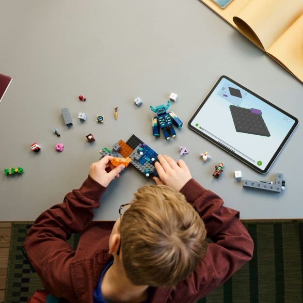 Bild von LEGO® Minecraft™ - 21274 Begegnung mit dem Wächter