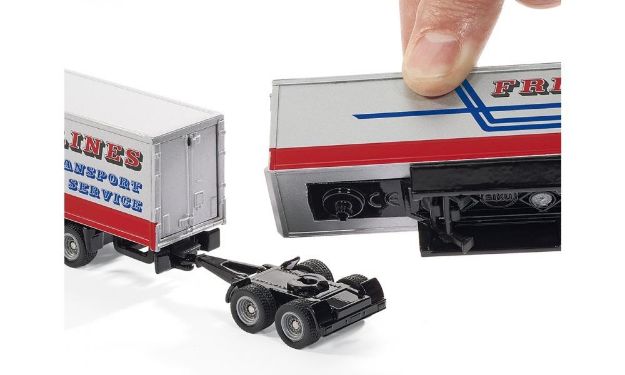 Bild von SIKU 1806 DHL Road Train