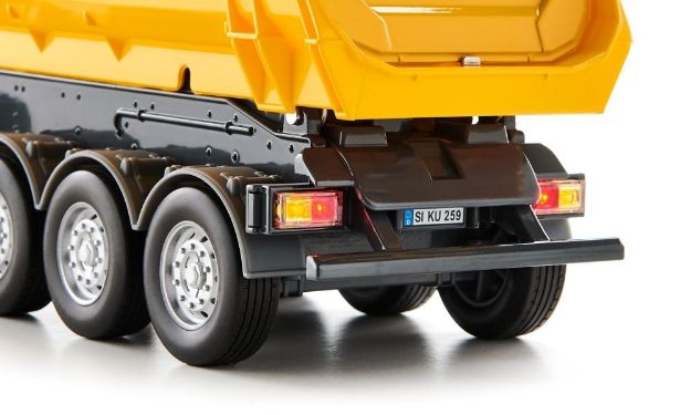 Bild von SIKU 6734 3-Achs-Kippsattelaufliege