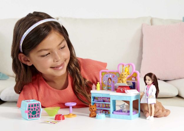 Bild von Mattel HGT12 Chelsea Can be: Chelsea Tierklinik Spielset mit Tierchen & Zubehör