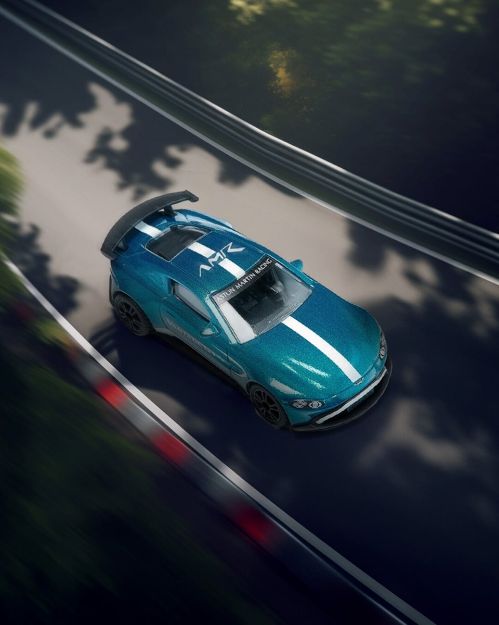 Bild von SIKU 1577 Aston Martin Vantage GT4