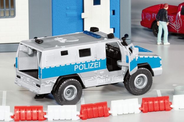 Bild von SIKU 2304 Rheinmetall MAN Survivor R