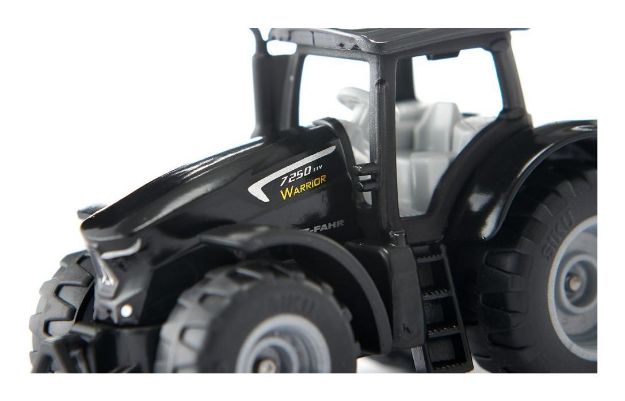 Bild von SIKU 1397 DEUTZ-FAHR TTV 7250 Warrior