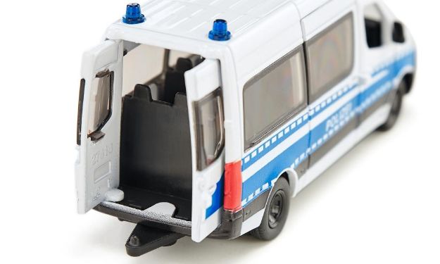 Bild von SIKU 2305 Mercedes-Benz Sprinter Bundespolizei