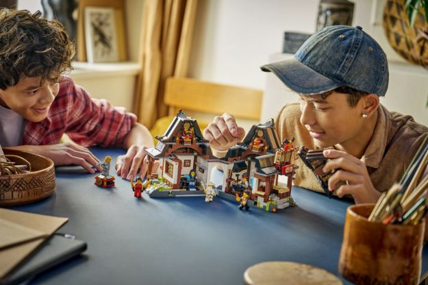 Bild von LEGO® NINJAGO - 71858 15-jähriges Jubiläum der Vier-Waffen-Schmiede