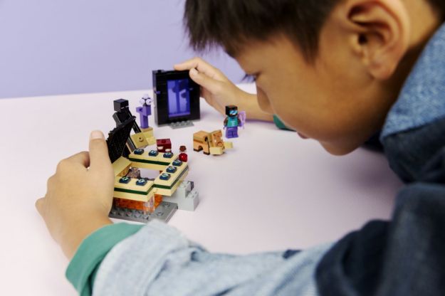 Bild von LEGO® Minecraft™ - 21584 Reise durch Nether und Endportal