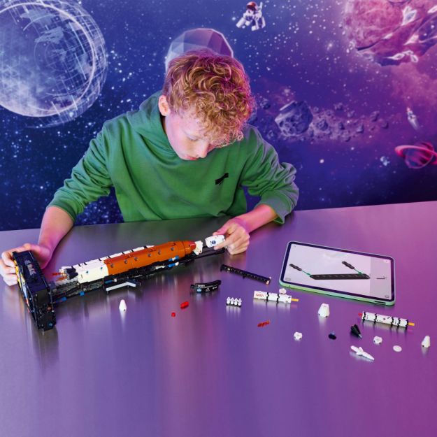 Bild von LEGO® Technic - 42221 NASA Artemis SLS-Schwerlastrakete