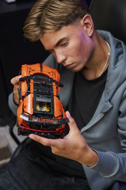 Bild von LEGO® Technic - 42222 Bugatti Chiron Pur Sport Hypercar