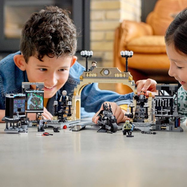 Bild von LEGO® Super Heroes - 76183 Bathöhle™: Duell mit Riddler™